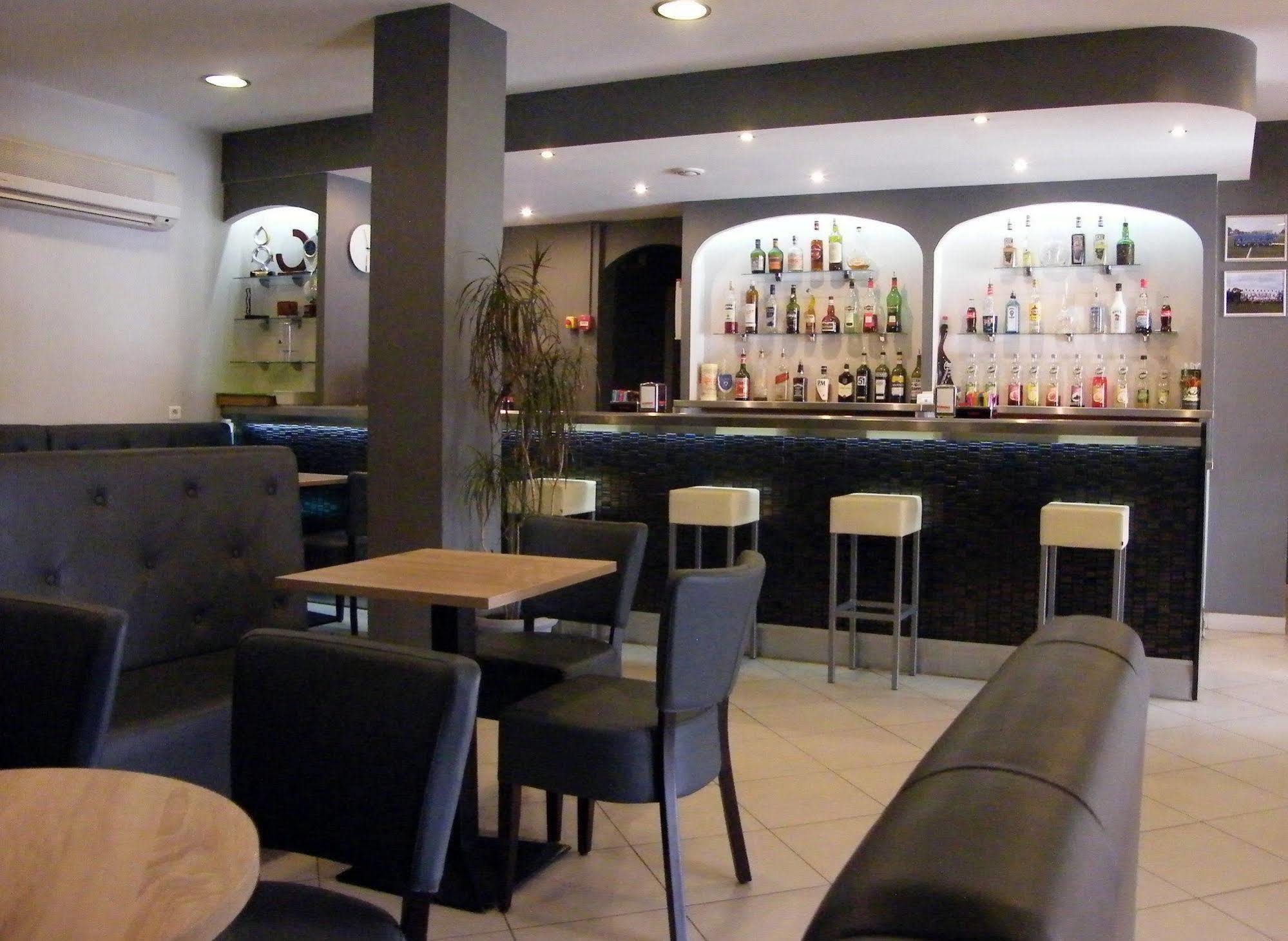 Hotel Restaurant L' Empereur Aleria  Exterior photo